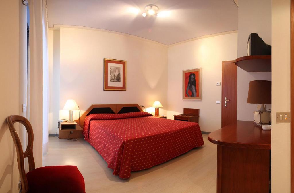 Albergo Miralago ヴェルバーニア 部屋 写真