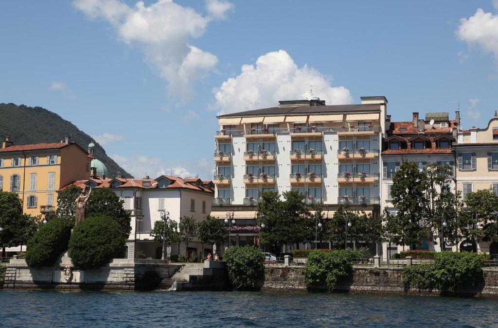 Albergo Miralago ヴェルバーニア エクステリア 写真